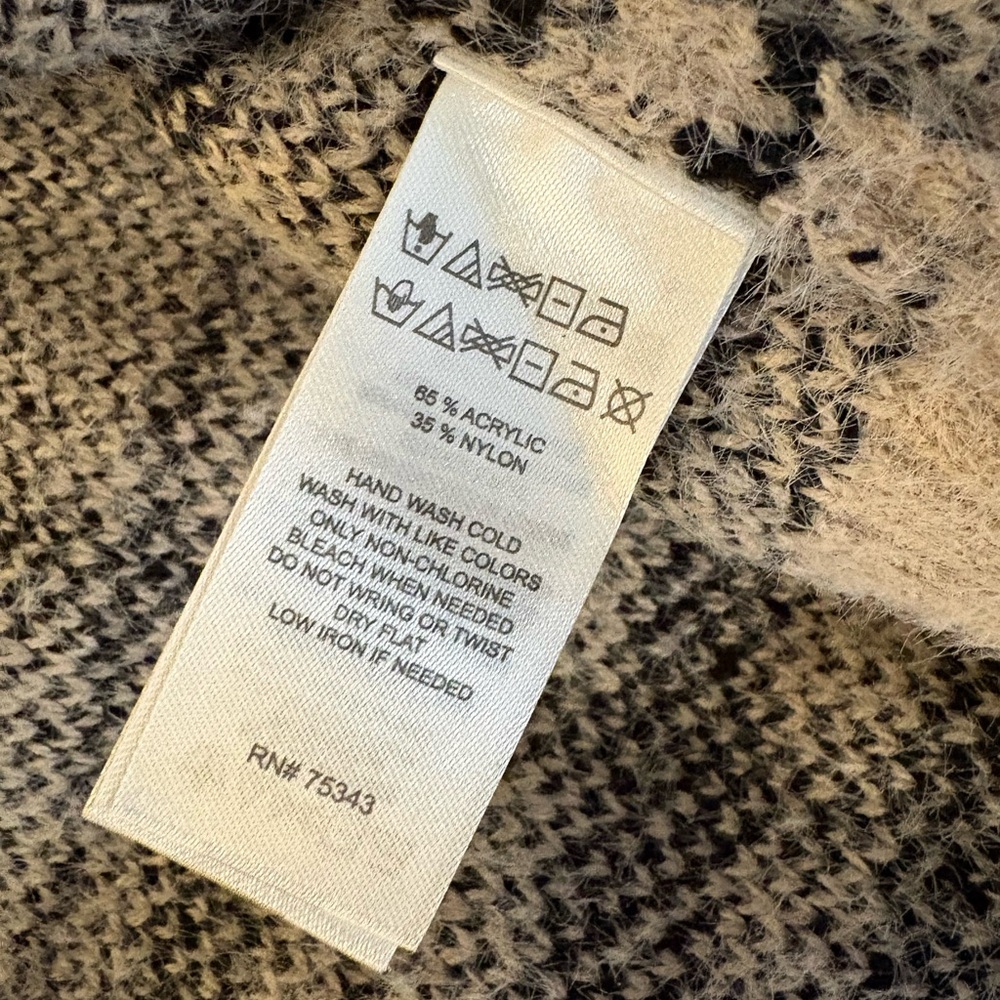 NWOT William Rast Knit Vest - Picture 5 of 5